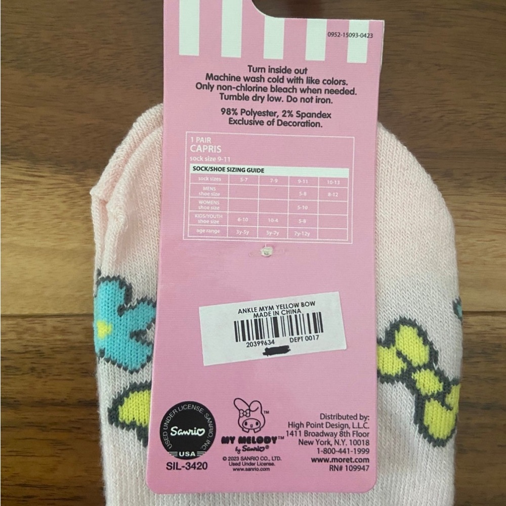 My Melody Capris Socks Sanrio 3D Bow Pink Hello Kitty New NIP 2023 One Size Adul - Picture 6 of 6